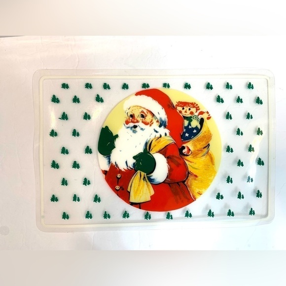 Set of 2 Plastic Vintage Santa Placemats - Picture 2 of 4